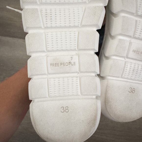 Free People Crochet Catch Me If You Can Platform Sneakers 38 - Picture 5 of 6